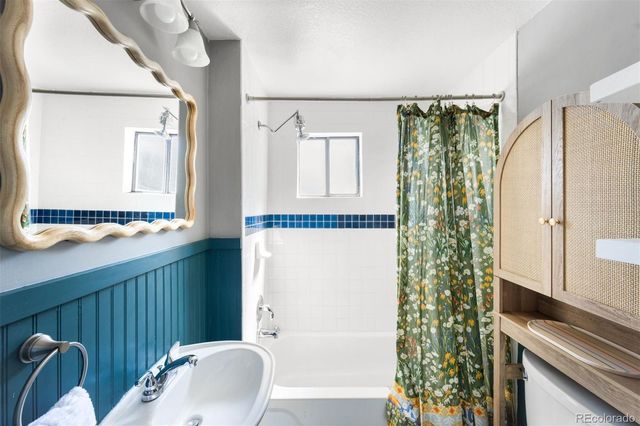 4876 Stuart Street, Denver, CO 80212