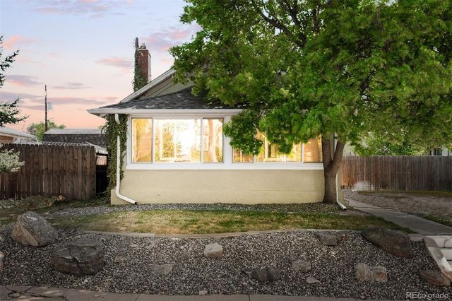 4876 Stuart Street, Denver, CO 80212