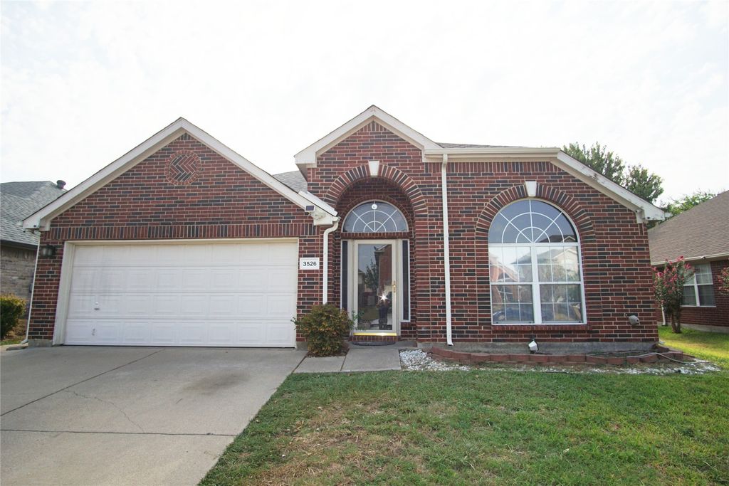 3526 Sedona Drive, Grand Prairie, TX 75052