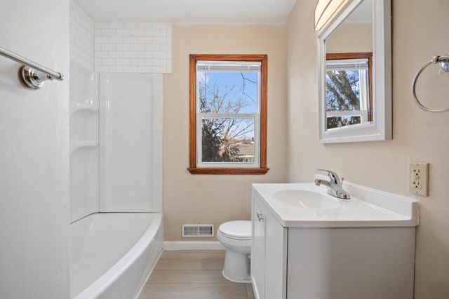 1594 Albemarle Street, Saint Paul, MN 55117