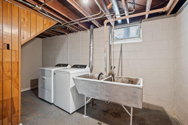 1594 Albemarle Street, Saint Paul, MN 55117