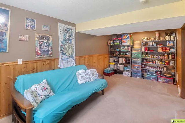 17516 Emiline Street, Omaha, NE 68136