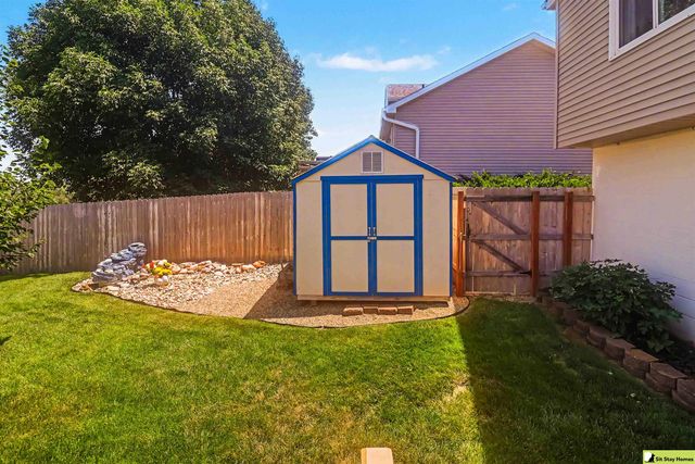 17516 Emiline Street, Omaha, NE 68136