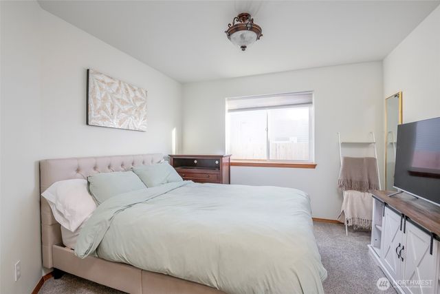 1405 NE Riddell Avenue, Orting, WA 98360