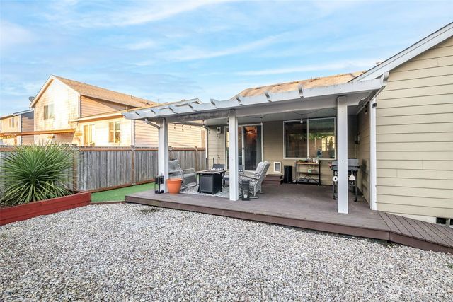 1405 NE Riddell Avenue, Orting, WA 98360