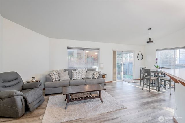 1405 NE Riddell Avenue, Orting, WA 98360