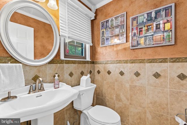 1003 MULBERRY CT, Marlton, NJ 08053