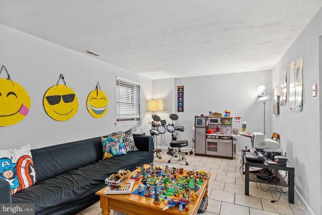 1003 MULBERRY CT, Marlton, NJ 08053