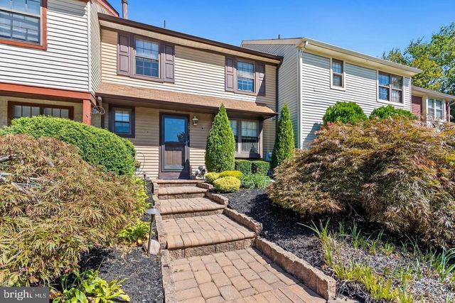 1003 MULBERRY CT, Marlton, NJ 08053