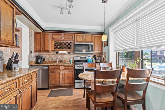 1003 MULBERRY CT, Marlton, NJ 08053