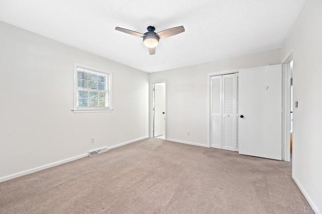 95 Pine Dr, Lynchburg, VA 24502