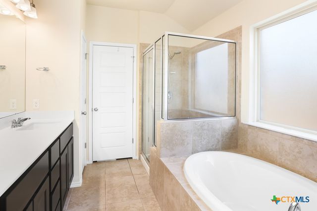 105 Leather Oak Loop, San Marcos, TX 78666