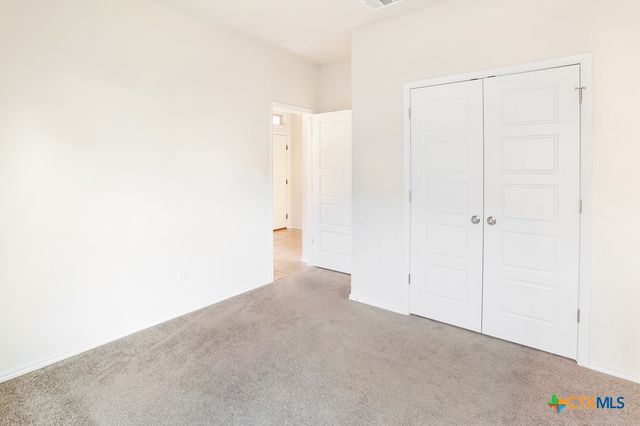 105 Leather Oak Loop, San Marcos, TX 78666