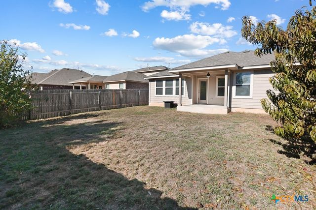 105 Leather Oak Loop, San Marcos, TX 78666