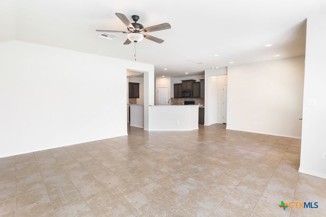 105 Leather Oak Loop, San Marcos, TX 78666