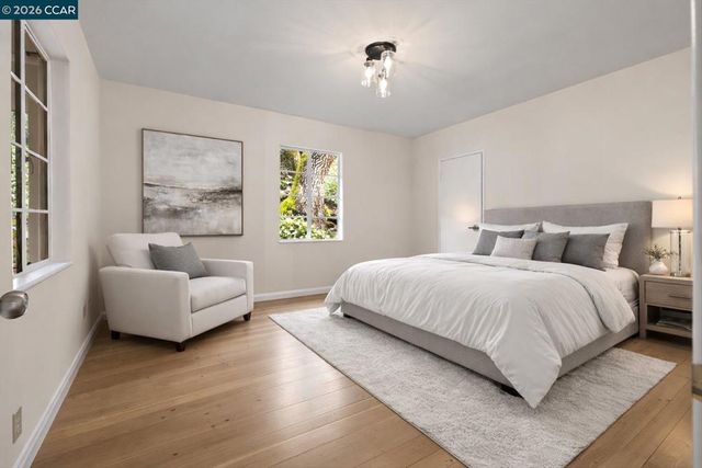 110 110 Moraga Way, Orinda, CA 94563