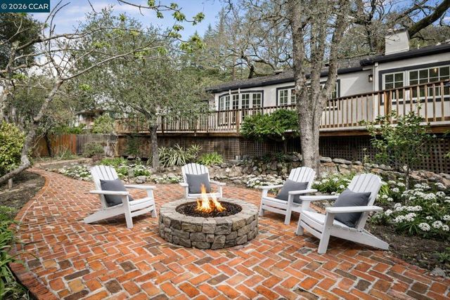 110 110 Moraga Way, Orinda, CA 94563