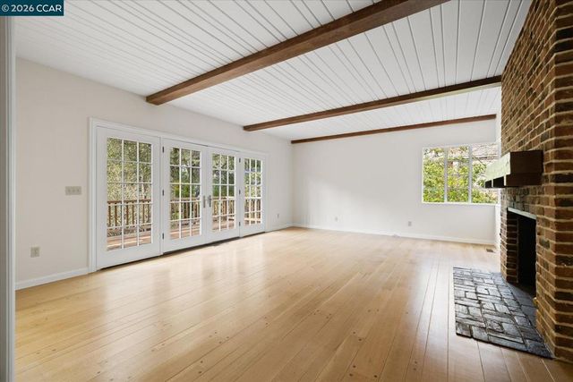 110 110 Moraga Way, Orinda, CA 94563