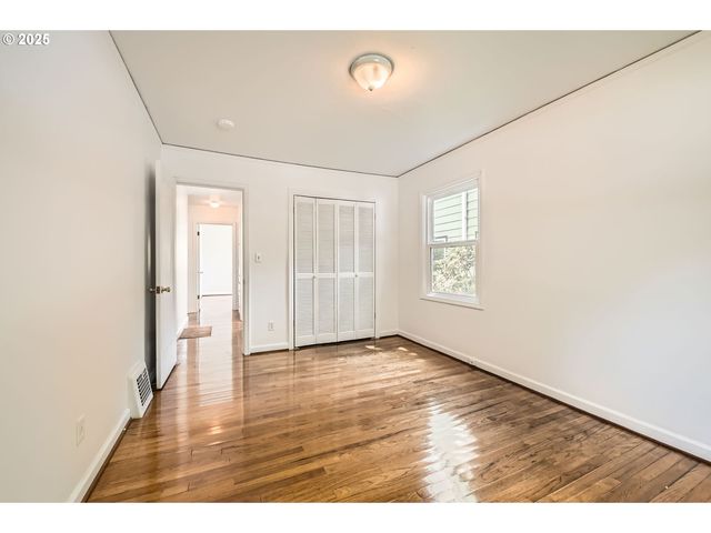 4949 N WILLAMETTE Blvd, Portland, OR 97203
