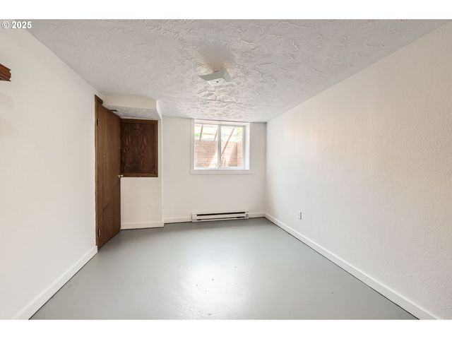 4949 N WILLAMETTE Blvd, Portland, OR 97203
