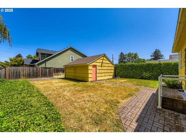 4949 N WILLAMETTE Blvd, Portland, OR 97203