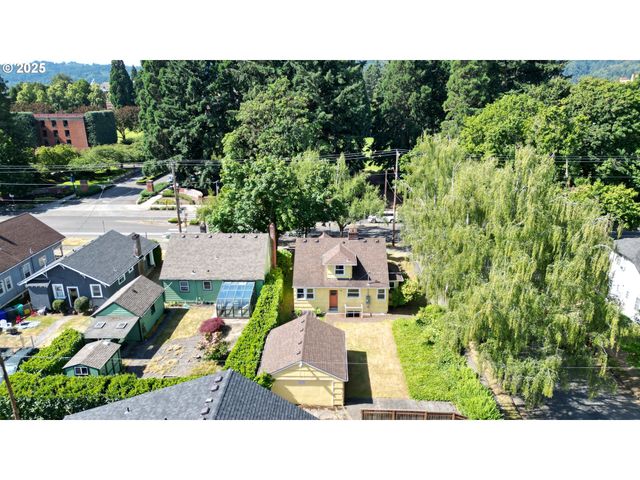 4949 N WILLAMETTE Blvd, Portland, OR 97203