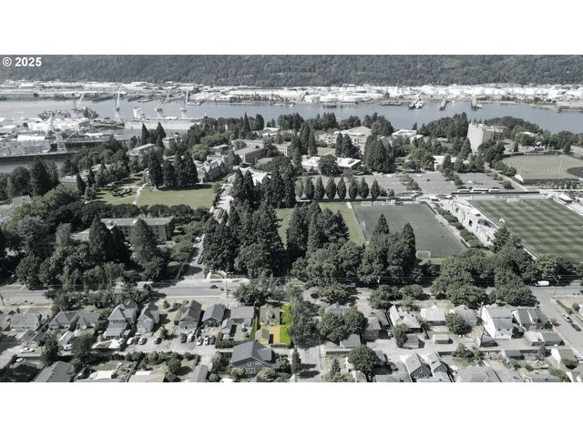 4949 N WILLAMETTE Blvd, Portland, OR 97203