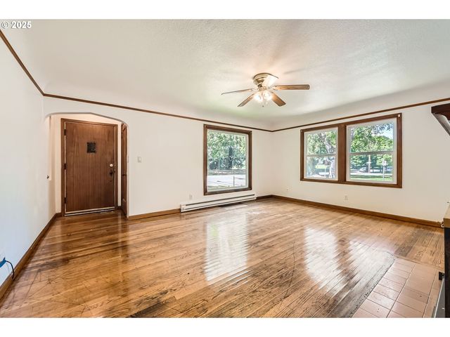 4949 N WILLAMETTE Blvd, Portland, OR 97203