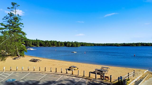 30 Hickory Lane, Moultonborough, NH 03254