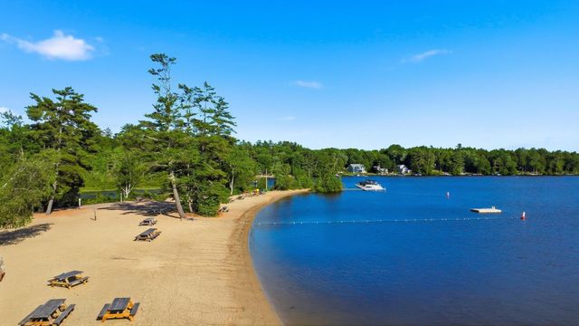 30 Hickory Lane, Moultonborough, NH 03254