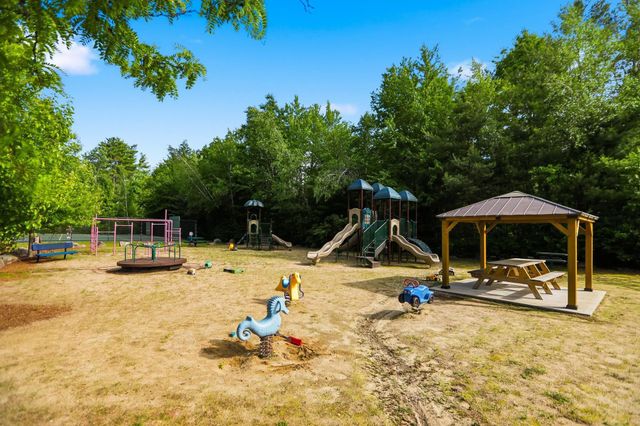 30 Hickory Lane, Moultonborough, NH 03254