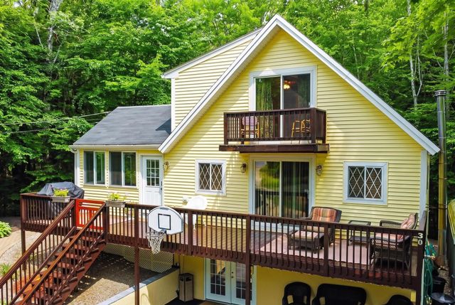 30 Hickory Lane, Moultonborough, NH 03254