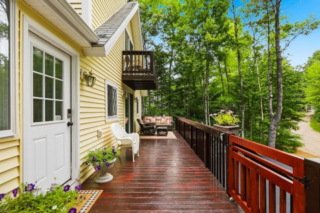 30 Hickory Lane, Moultonborough, NH 03254