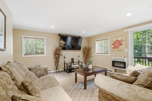30 Hickory Lane, Moultonborough, NH 03254