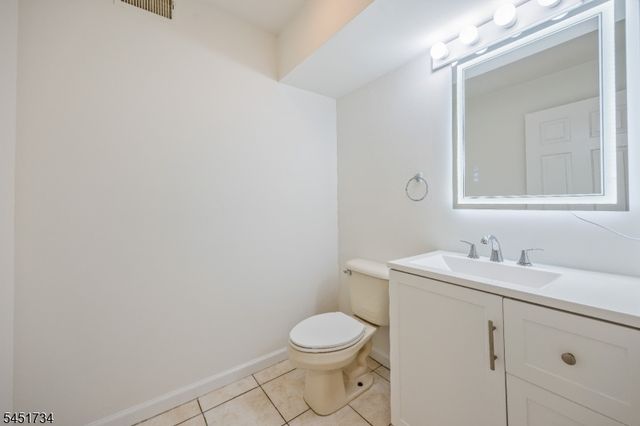 235 Keen St, Paterson City, NJ 07524