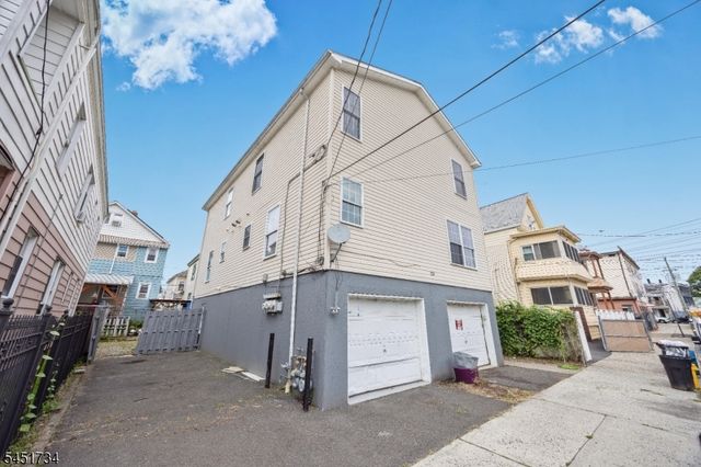 235 Keen St, Paterson City, NJ 07524
