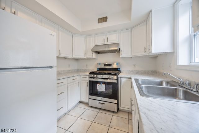 235 Keen St, Paterson City, NJ 07524