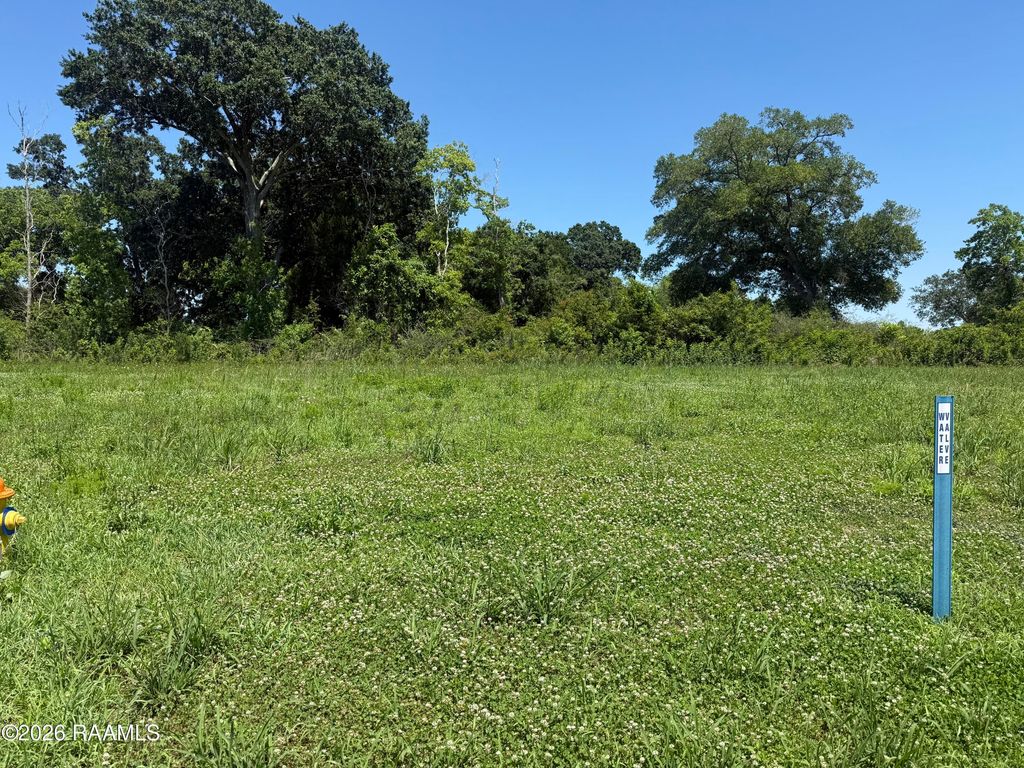 621 Whispering Meadows Road, Broussard, LA 70518