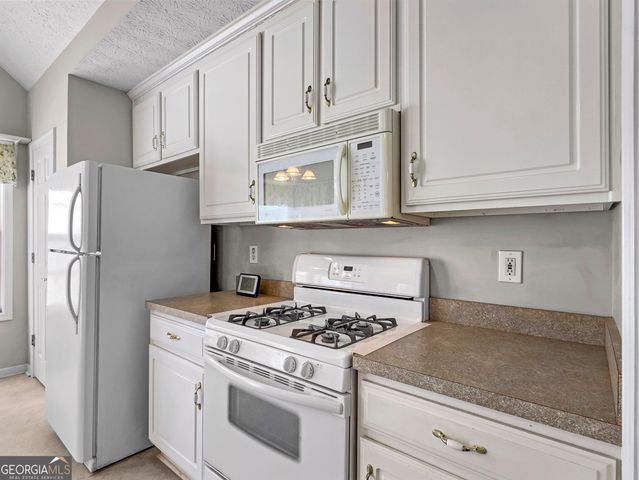 1126 Strath Clyde Way, Mcdonough, GA 30253