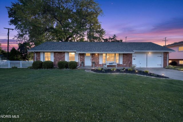 6011 Holliday Drive, Toledo, OH 43611