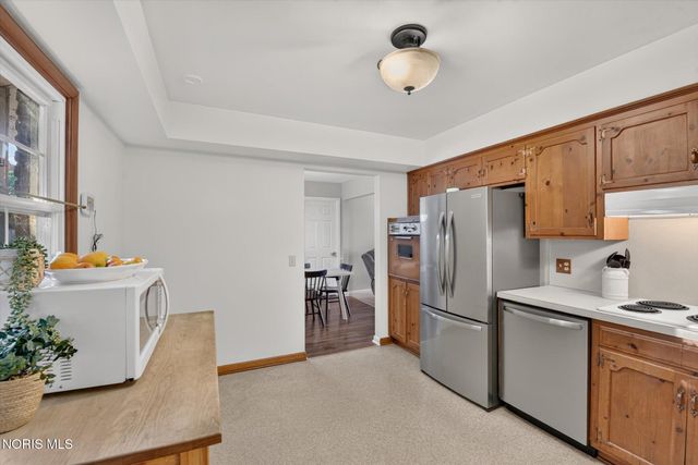 6011 Holliday Drive, Toledo, OH 43611