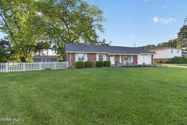 6011 Holliday Drive, Toledo, OH 43611