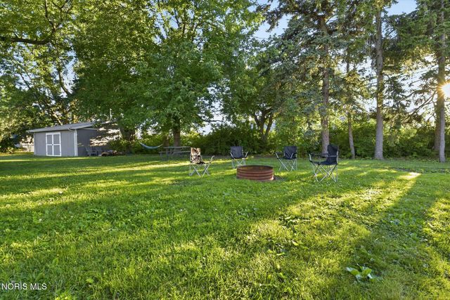6011 Holliday Drive, Toledo, OH 43611