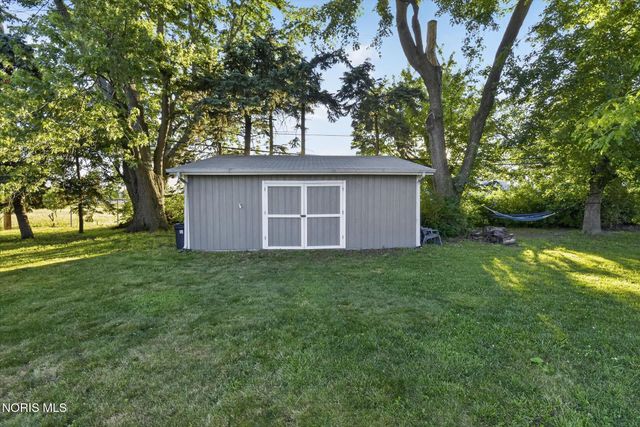 6011 Holliday Drive, Toledo, OH 43611