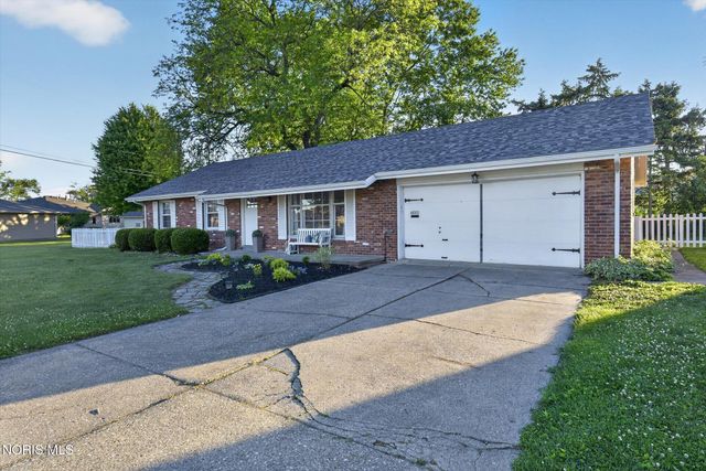 6011 Holliday Drive, Toledo, OH 43611