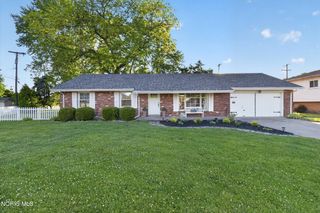 6011 Holliday Drive, Toledo, OH 43611