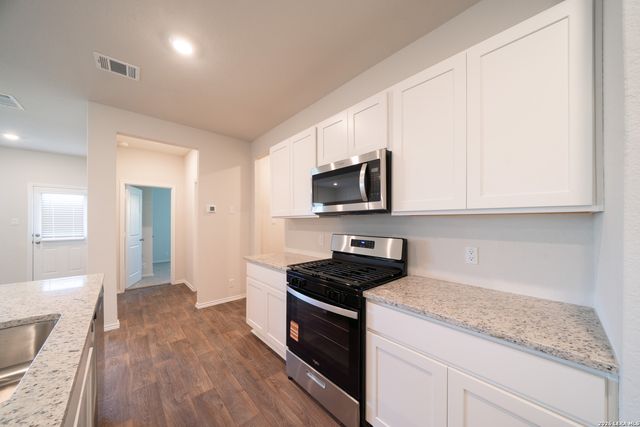 227 American Robin, San Antonio, TX 78253