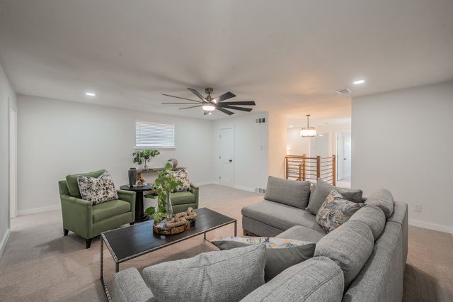 710 Meadow Lake Drive, Lakewood Village, TX 75068