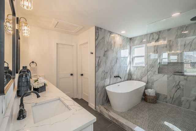 710 Meadow Lake Drive, Lakewood Village, TX 75068