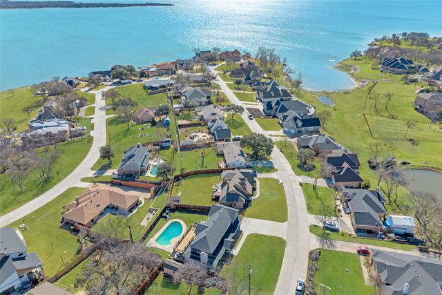 710 Meadow Lake Drive, Lakewood Village, TX 75068